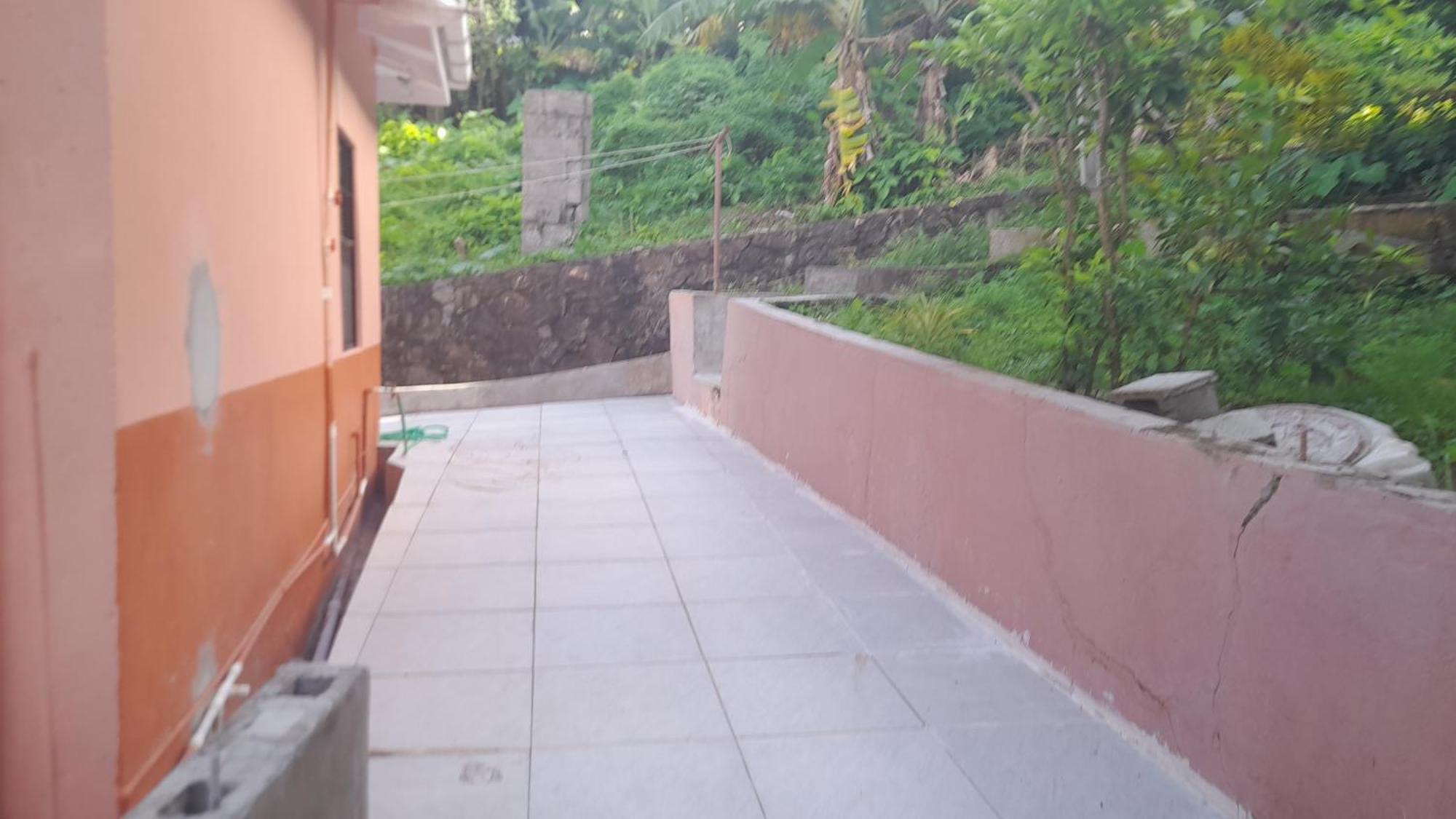 Angie'S Cove, Modern Get-Away Overlooking Кастри Екстериор снимка